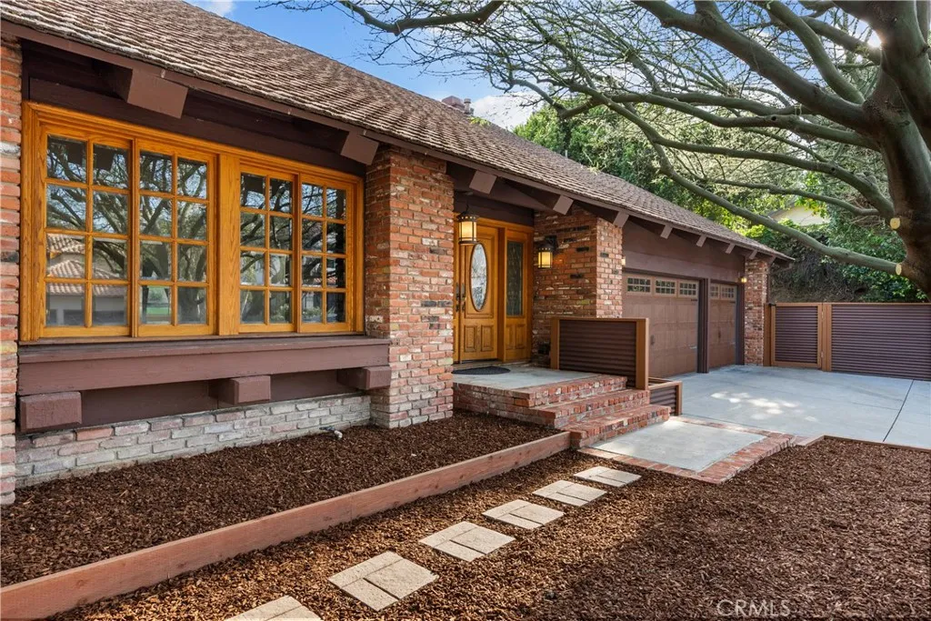 11926 Rexbon, Granada Hills, California 91344 home-pic-1