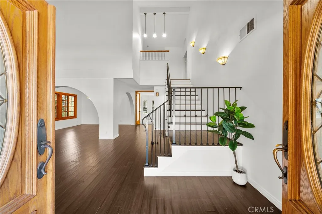 11926 Rexbon, Granada Hills, California 91344 home-pic-4