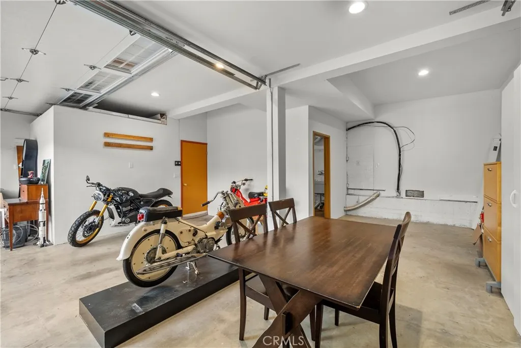 11926 Rexbon, Granada Hills, California 91344 home-pic-29