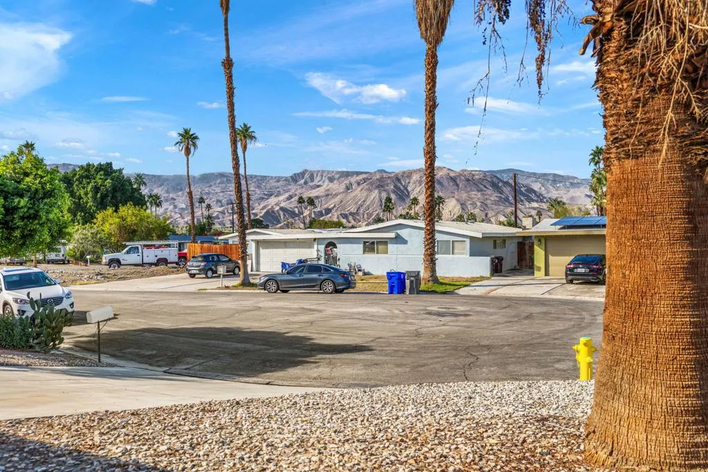 42570 Stephani Circle, Palm Desert, California 92260 home-pic-5