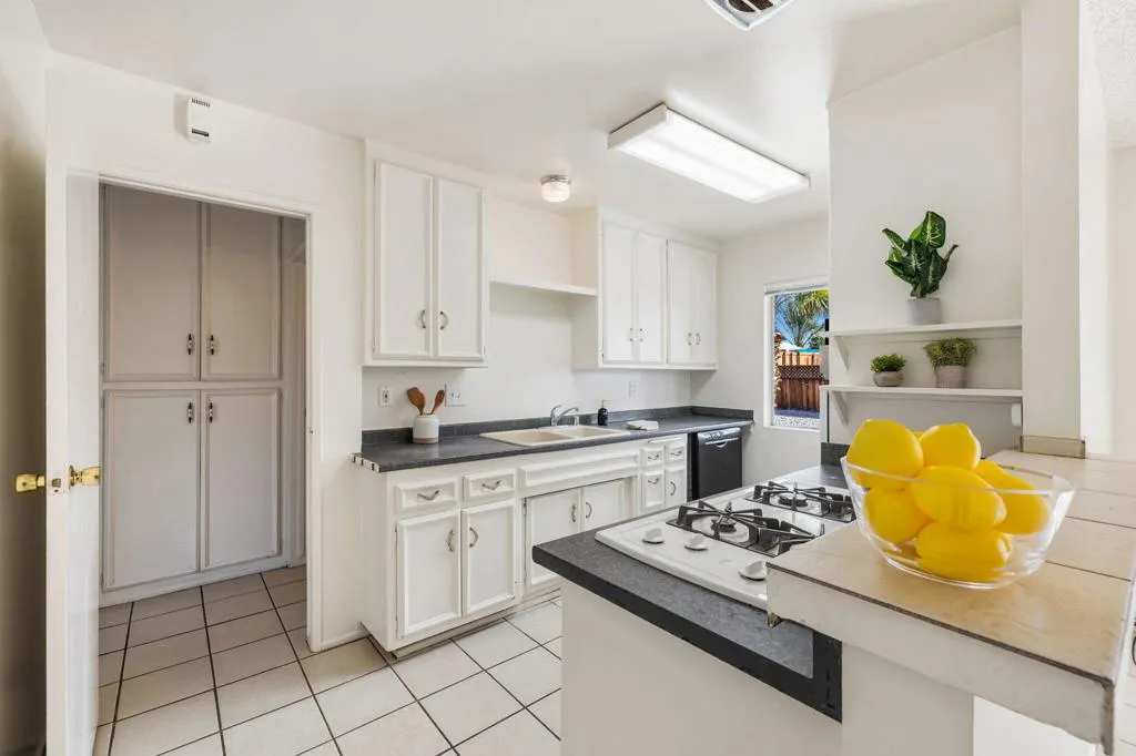 42570 Stephani Circle, Palm Desert, California 92260 home-pic-17
