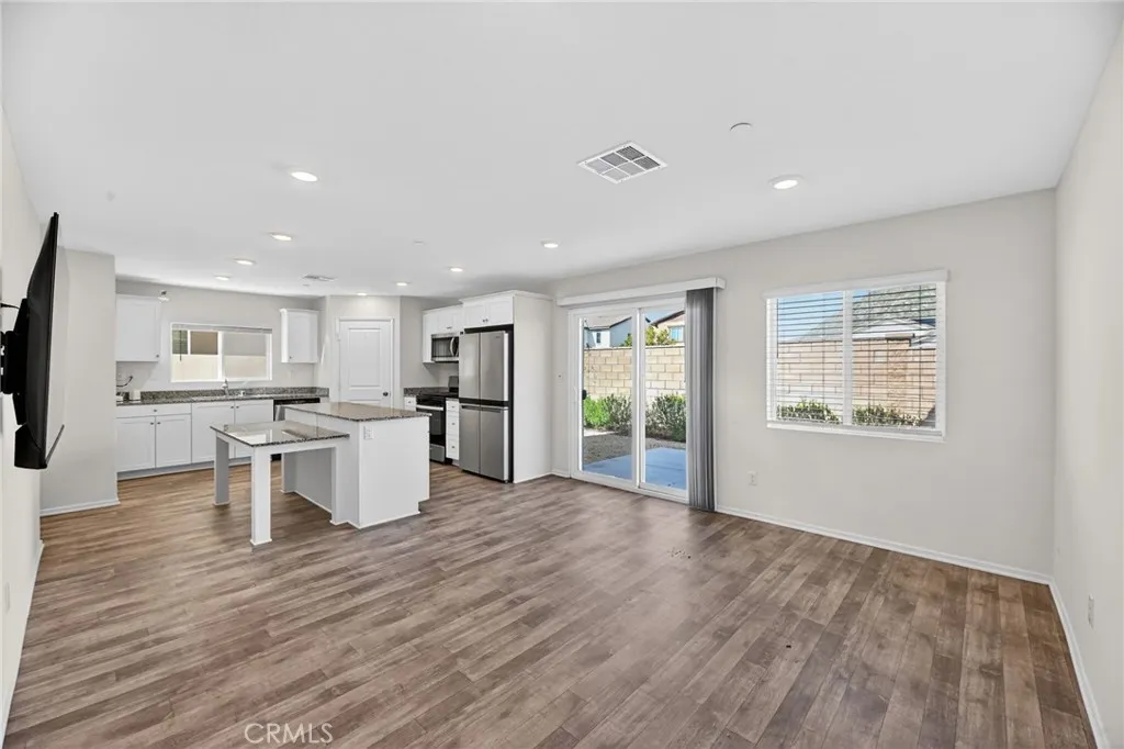 30826 Grand Prix Court, Winchester, California 92596 home-pic-9