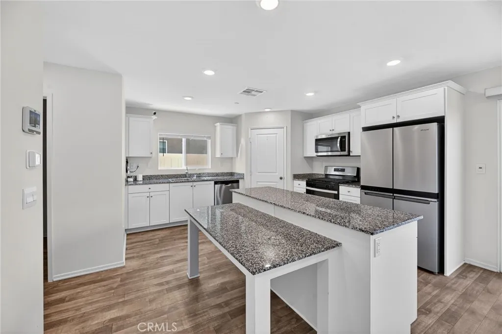 30826 Grand Prix Court, Winchester, California 92596 home-pic-14