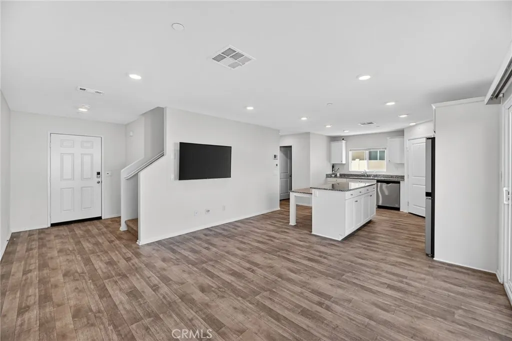 30826 Grand Prix Court, Winchester, California 92596 home-pic-12