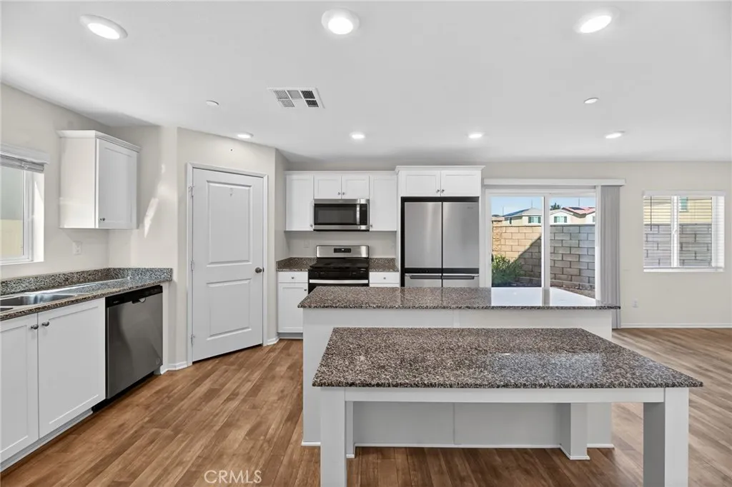 30826 Grand Prix Court, Winchester, California 92596 home-pic-16