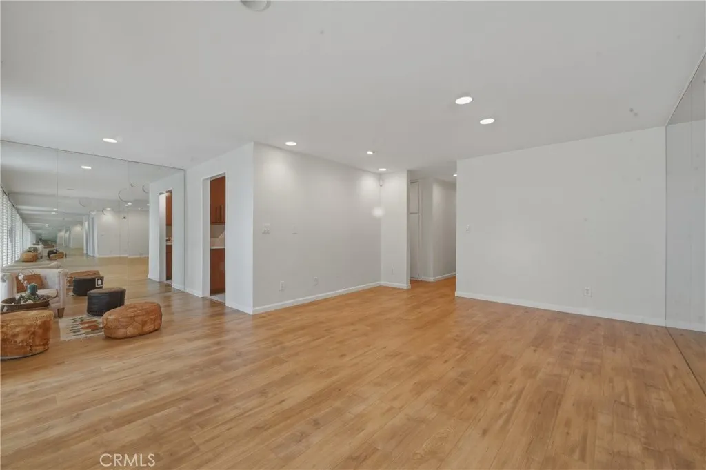 1803 E Ocean 201, Long Beach, California 90802 home-pic-9