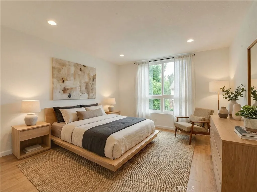 1803 E Ocean 201, Long Beach, California 90802 home-pic-26