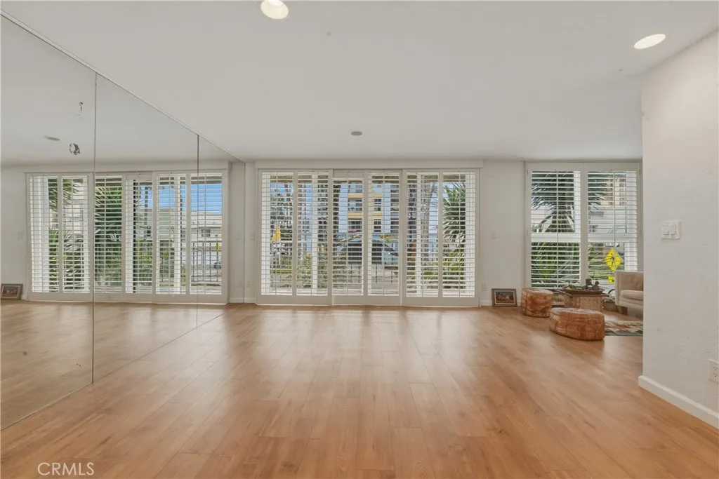 1803 E Ocean 201, Long Beach, California 90802 home-pic-7