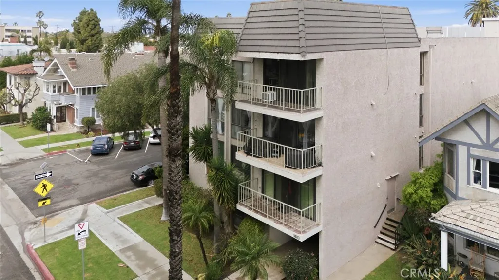 1803 E Ocean 201, Long Beach, California 90802 home-pic-40