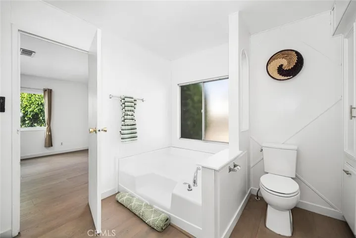 Primary bathroom soaking tub