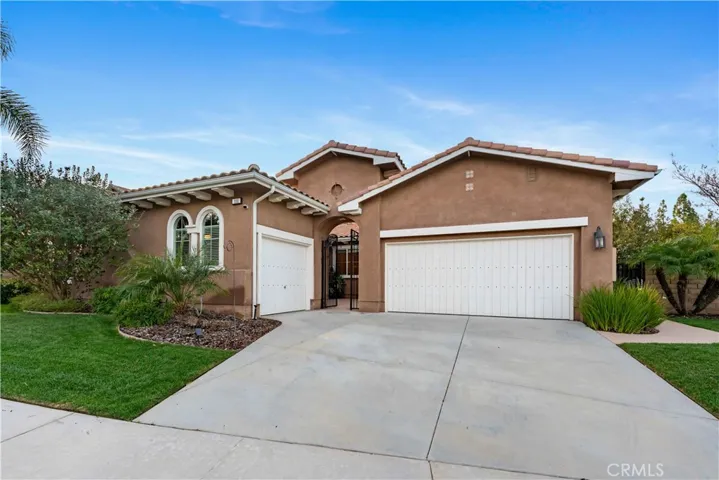 Lovely single-story Mediterranean-style home
