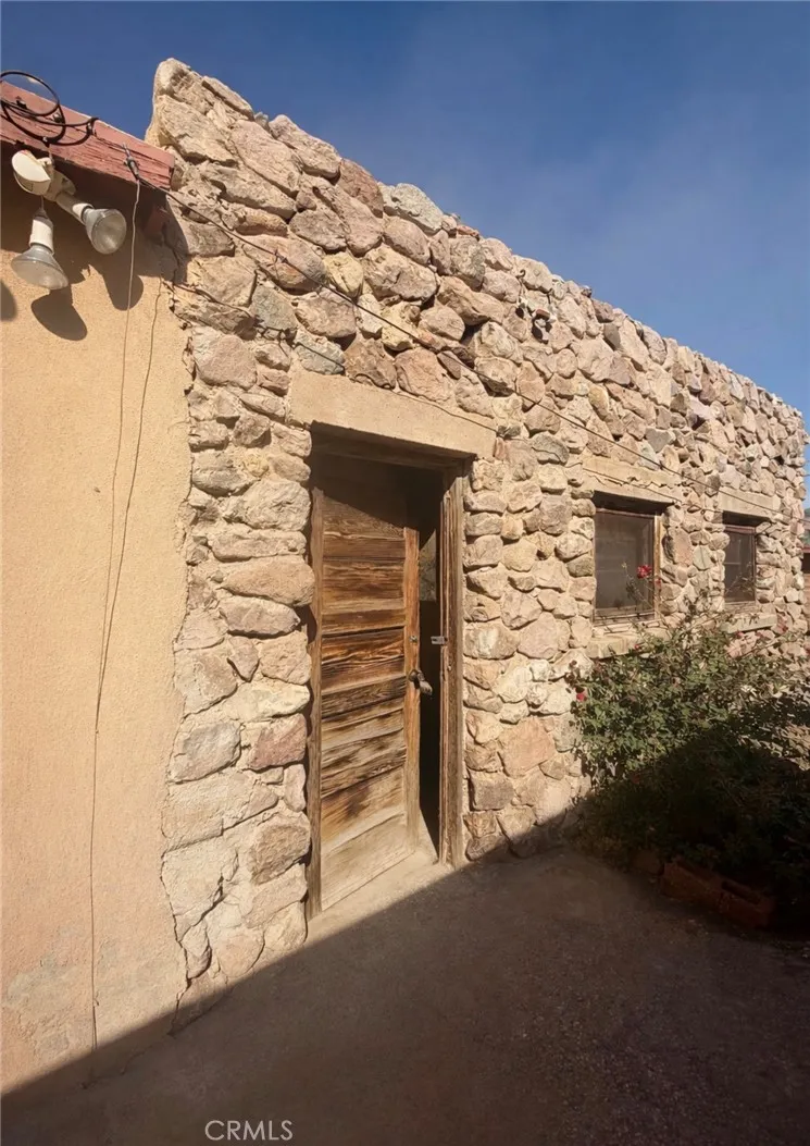 301 N K, Needles, California 92363 home-pic-6