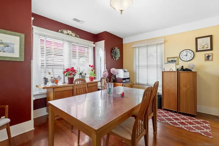 Formal Dining room