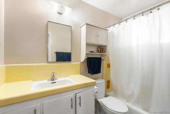 4020 Bathroom