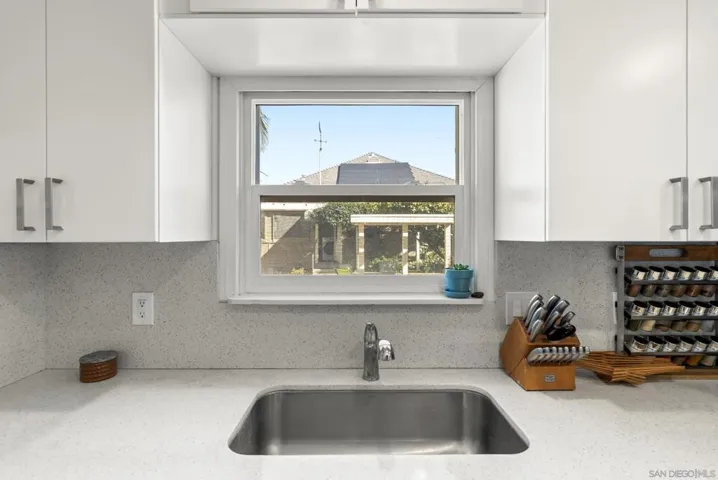 Kichen window looking out to the patio
