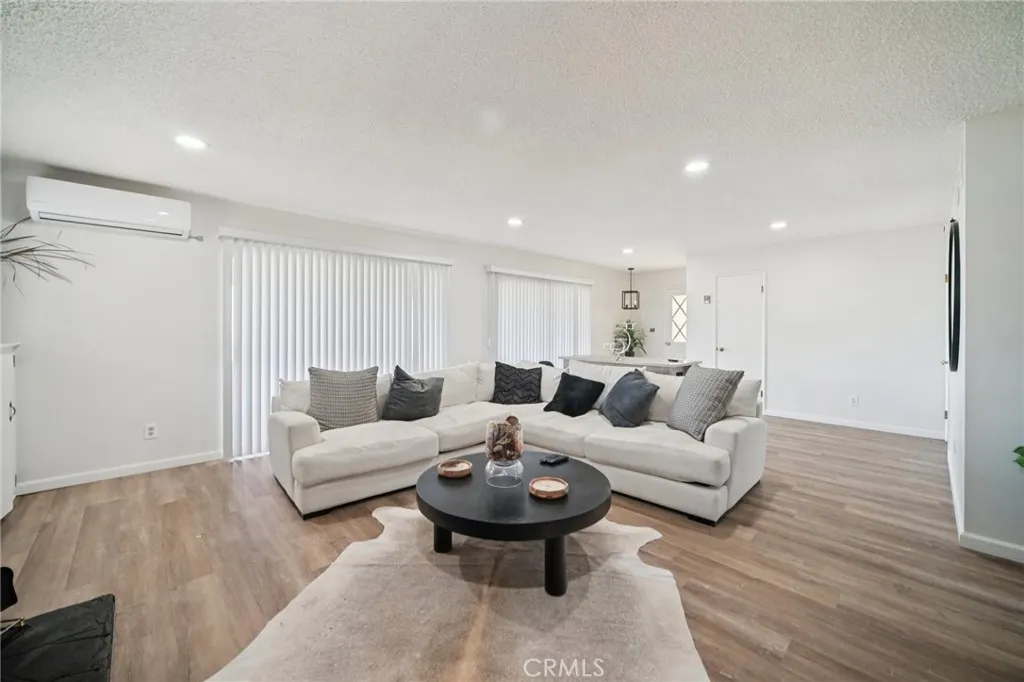 47078 Kings Canyon, Lancaster, California 93536 home-pic-6