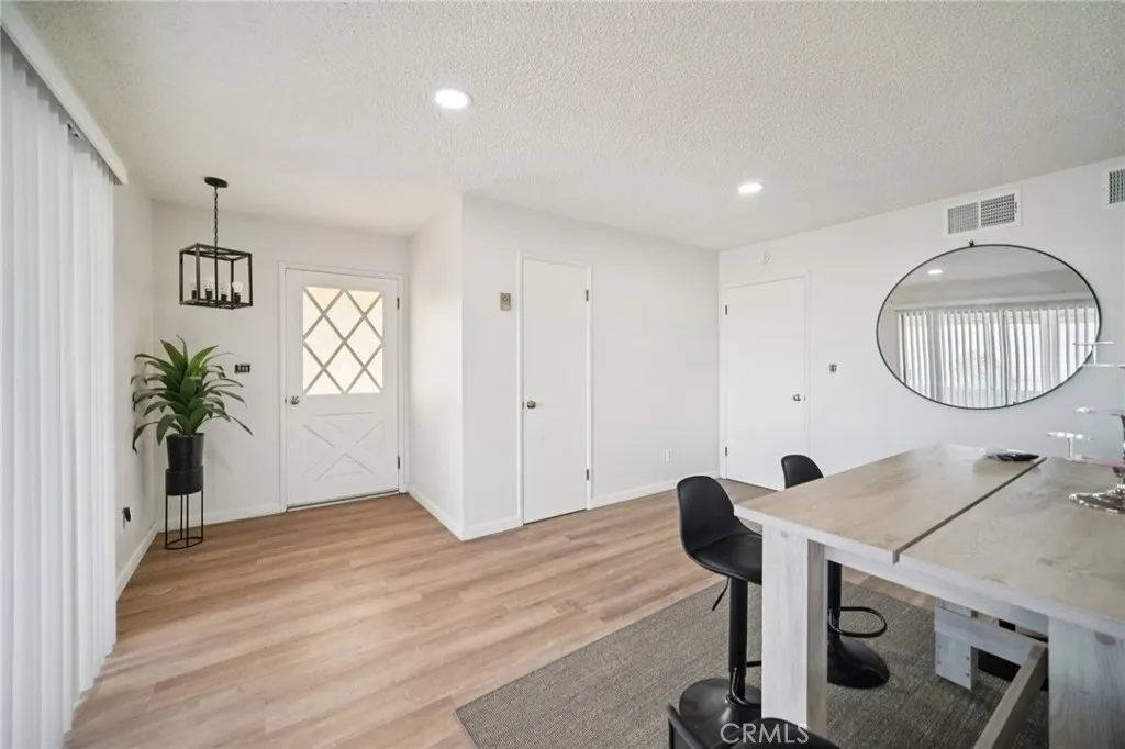 47078 Kings Canyon, Lancaster, California 93536 home-pic-5