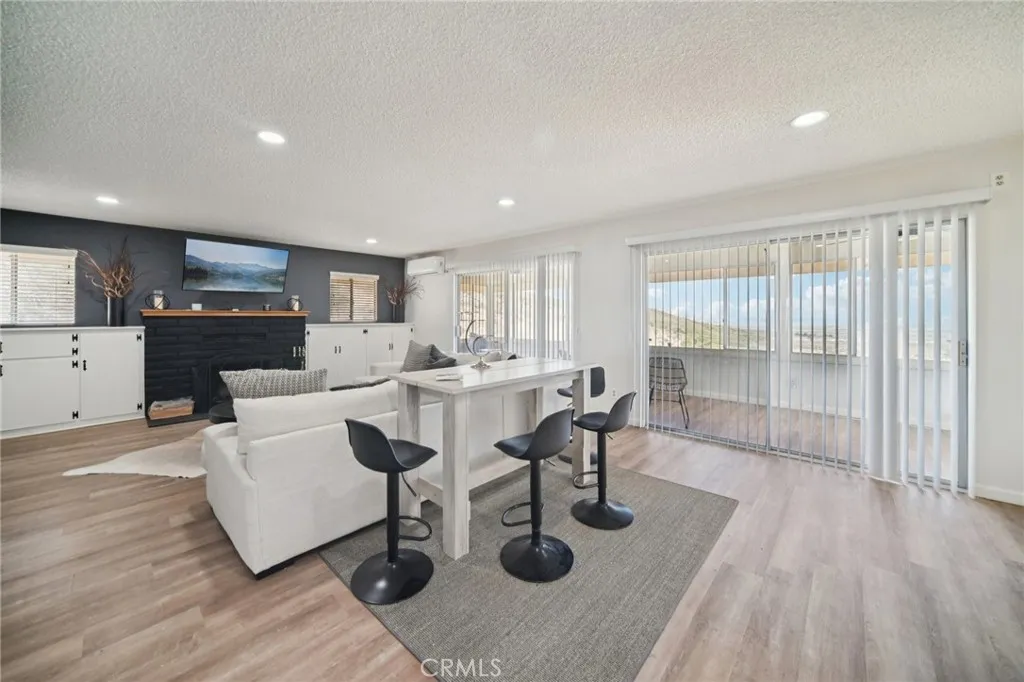 47078 Kings Canyon, Lancaster, California 93536 home-pic-8