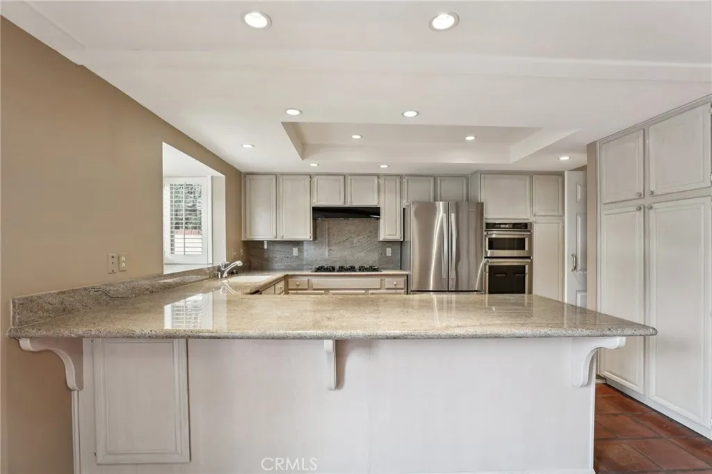 369 Avenida Granada, Long Beach, California 90814 home-pic-11