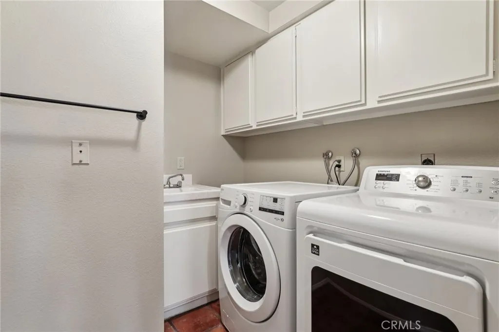 369 Avenida Granada, Long Beach, California 90814 home-pic-31