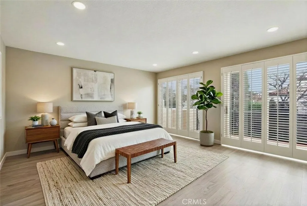 369 Avenida Granada, Long Beach, California 90814 home-pic-17