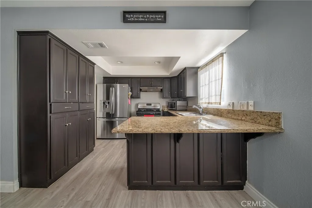 25035 Brodiaea Avenue, Moreno Valley, California 92553 home-pic-4
