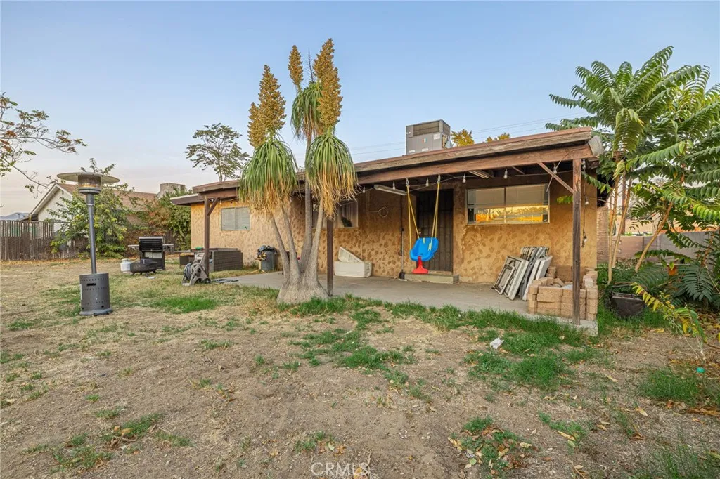 9268 Beech, Fontana, California 92335 home-pic-22
