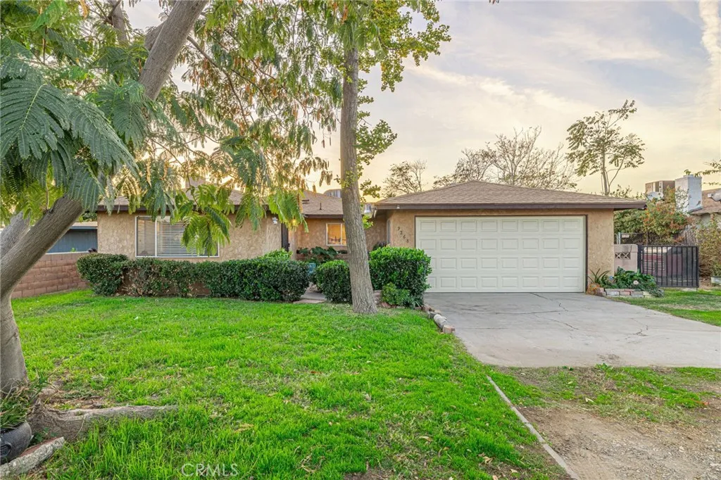 9268 Beech, Fontana, California 92335 home-pic-0