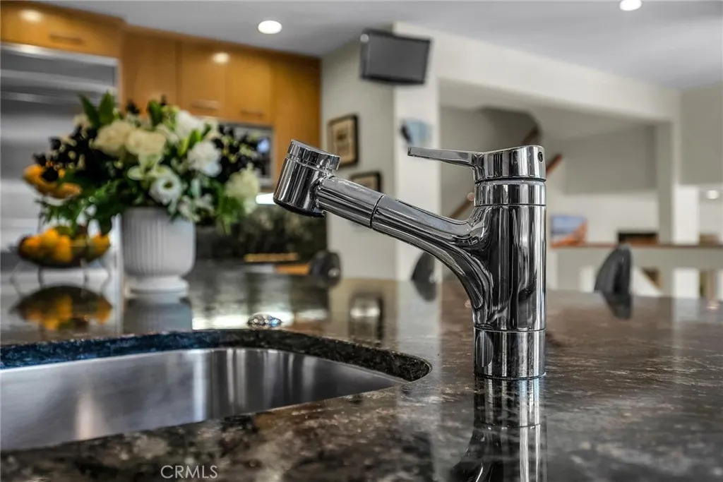 7156 Castle Peak, West Hills, California 91307 home-pic-18