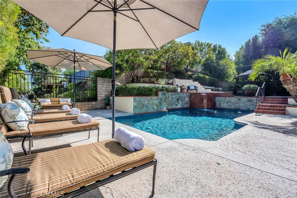 7156 Castle Peak, West Hills, California 91307 home-pic-32