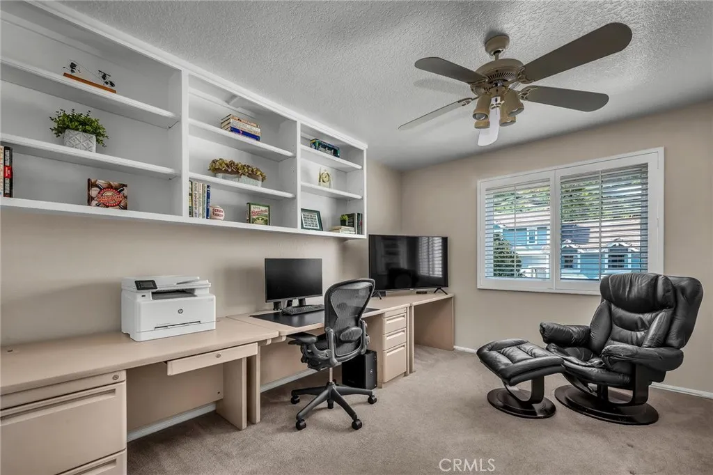 7156 Castle Peak, West Hills, California 91307 home-pic-24