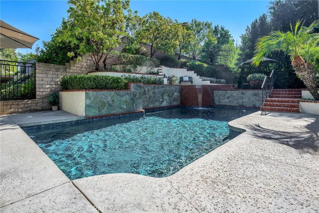 7156 Castle Peak, West Hills, California 91307 home-pic-36