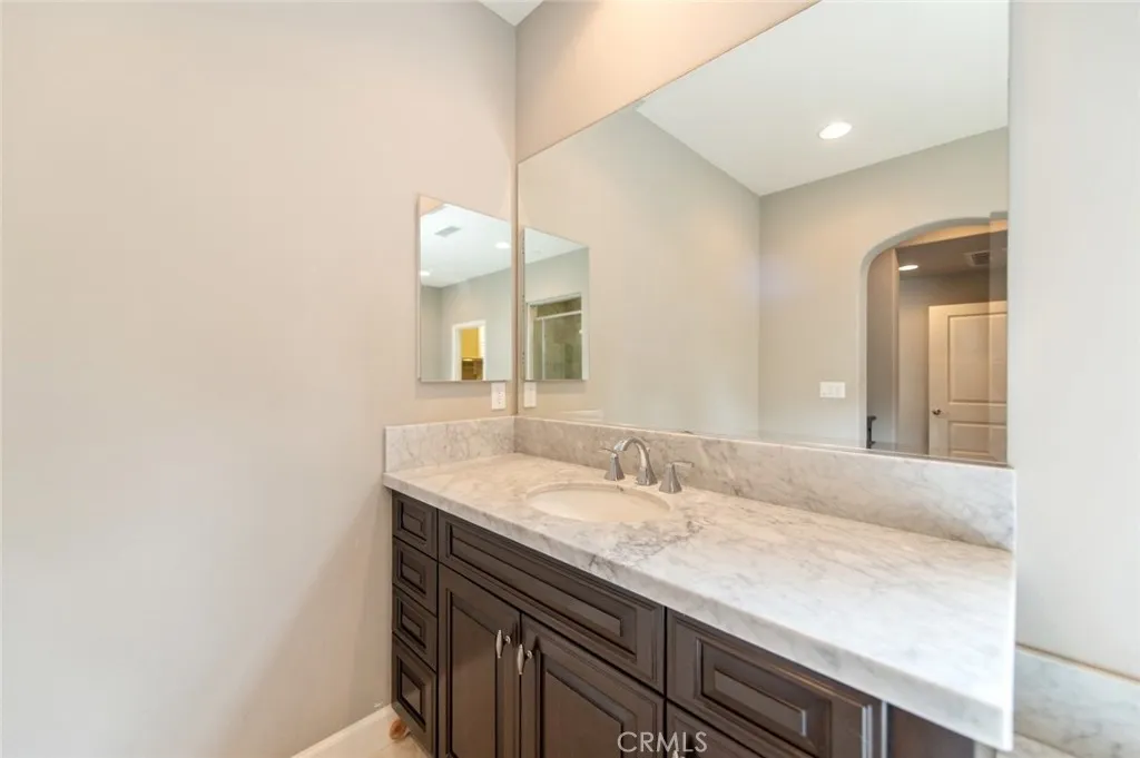120 Tomato Springs, Irvine, California 92618 home-pic-34