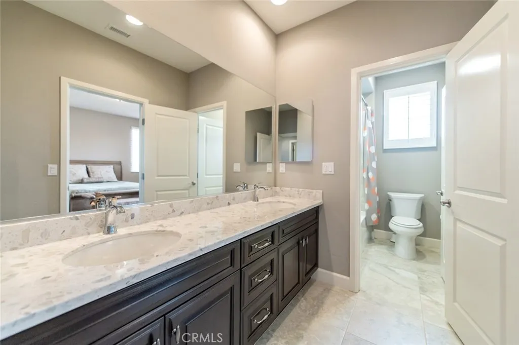 120 Tomato Springs, Irvine, California 92618 home-pic-25
