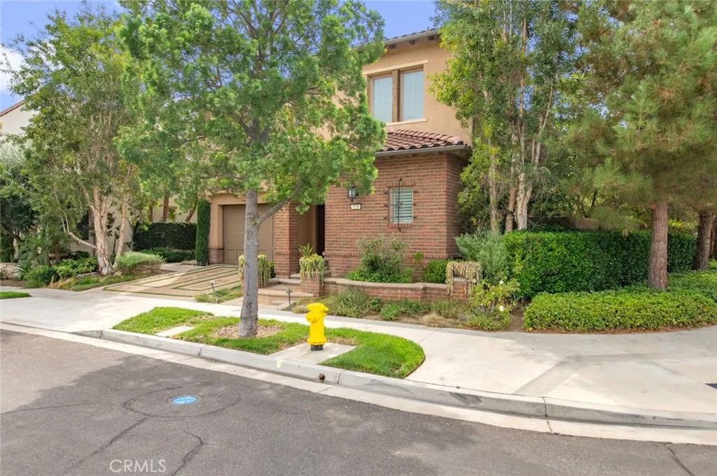 120 Tomato Springs, Irvine, California 92618 home-pic-3