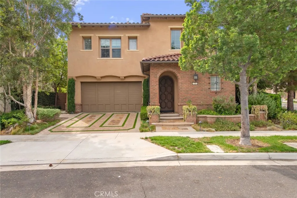 120 Tomato Springs, Irvine, California 92618 home-pic-1