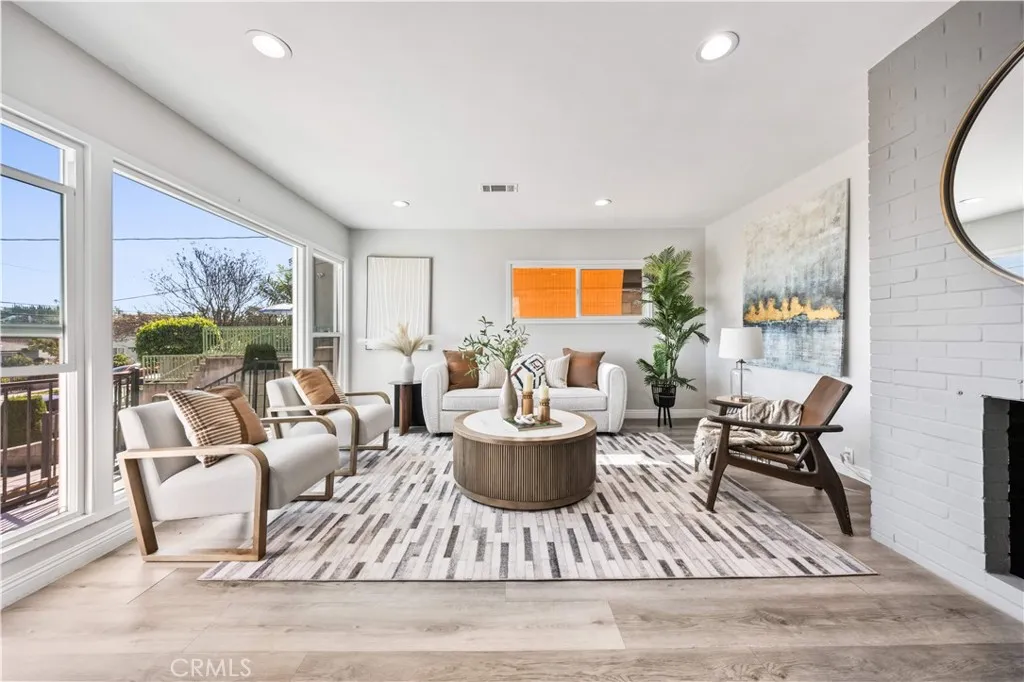 521 South Alhambra Avenue, Monterey Park, California 91755 home-pic-1