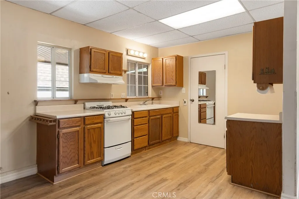 7817 E Sandberg Lane, Orange, California 92869 home-pic-65