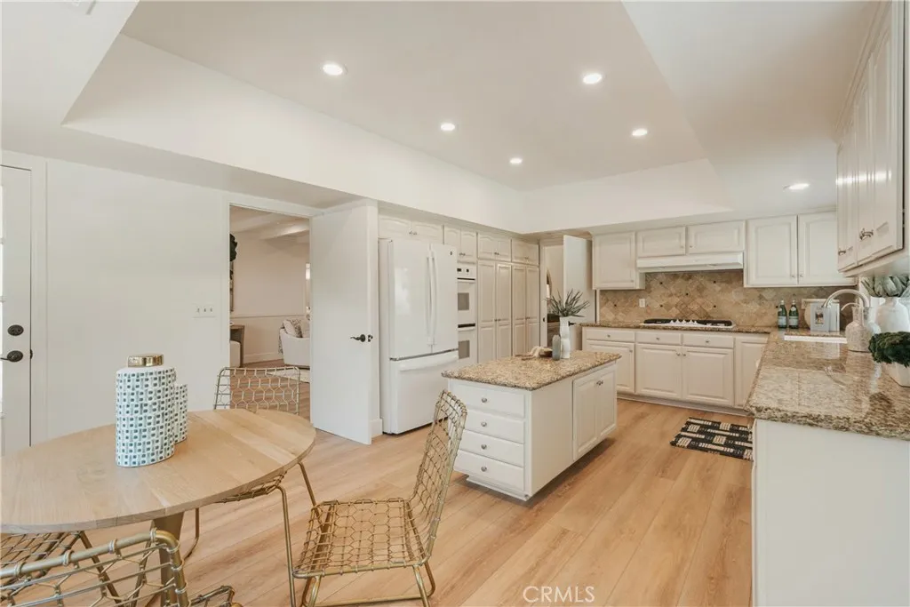 7817 E Sandberg Lane, Orange, California 92869 home-pic-19