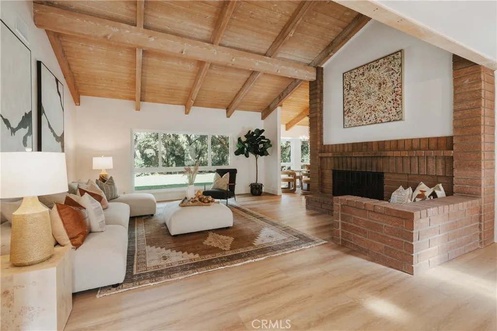 7817 E Sandberg Lane, Orange, California 92869 home-pic-4