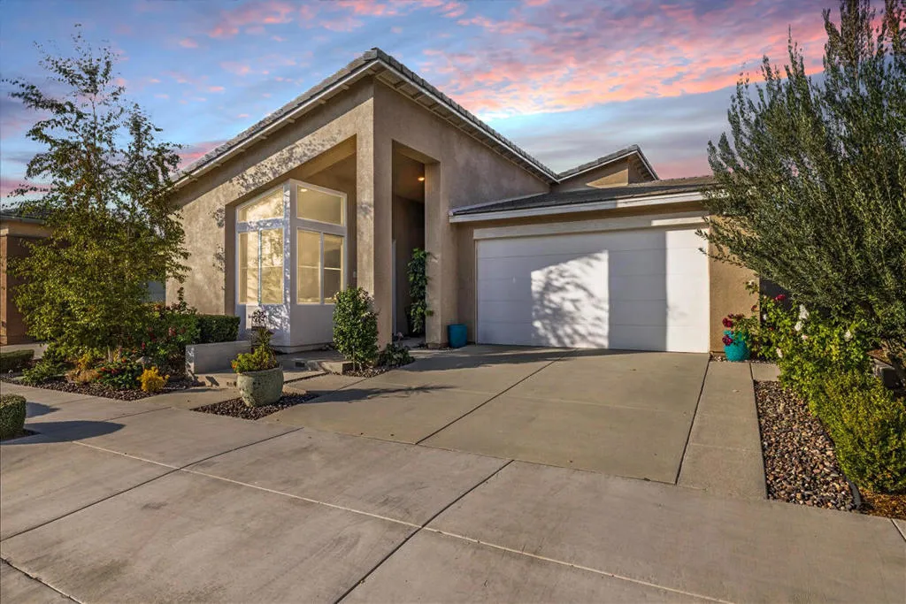 1514 Overpark Lane, Beaumont, California 92223 home-pic-2
