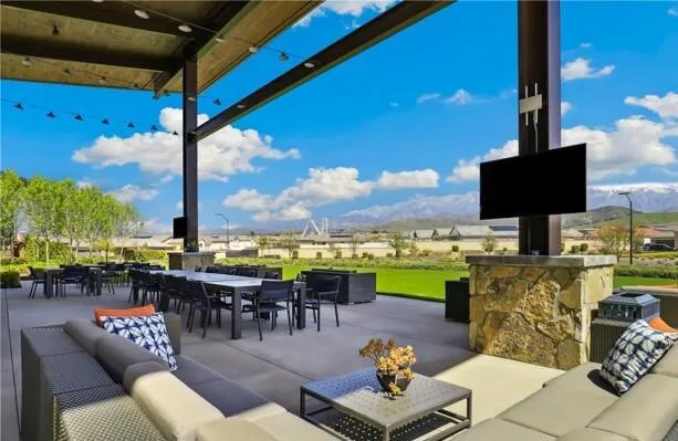 1514 Overpark Lane, Beaumont, California 92223 home-pic-75