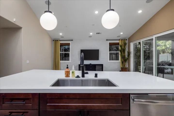 18-Kitchen