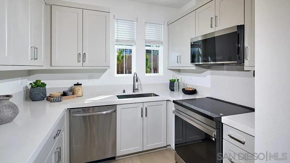 2907 Faye Drive, San Marcos, California 92078 home-pic-3