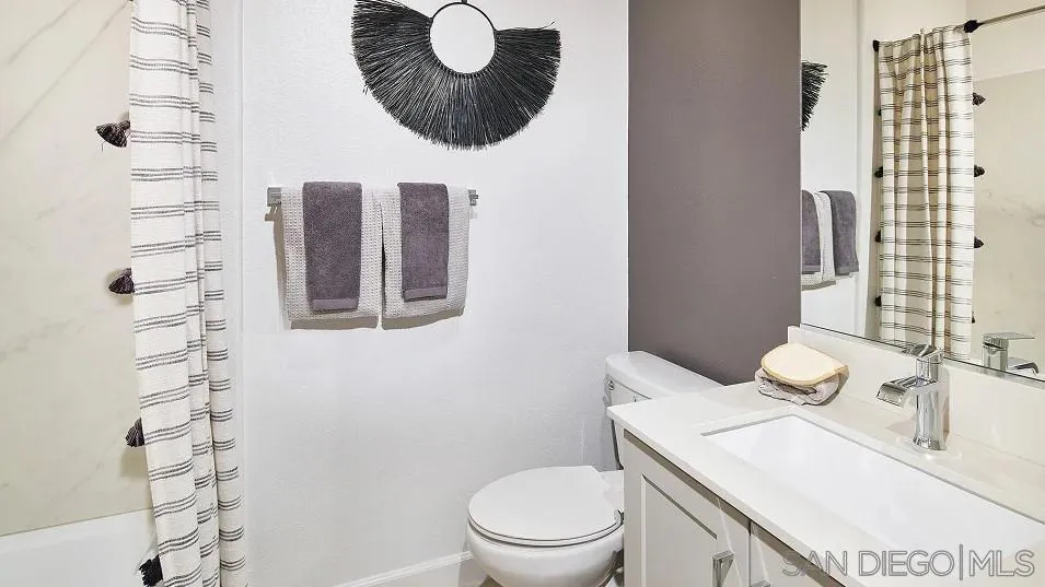 2907 Faye Drive, San Marcos, California 92078 home-pic-9