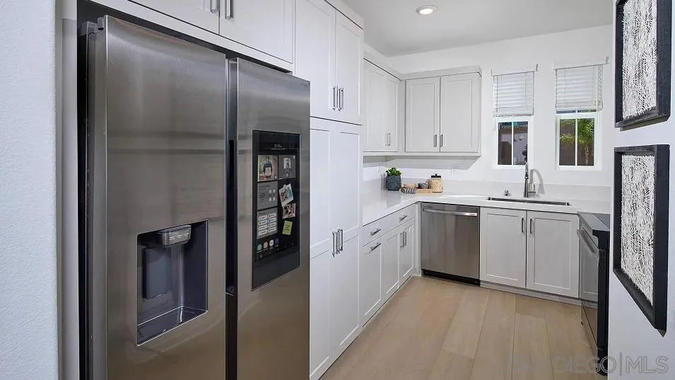2907 Faye Drive, San Marcos, California 92078 home-pic-2