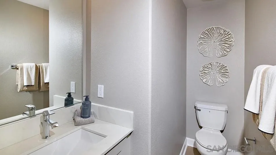 2907 Faye Drive, San Marcos, California 92078 home-pic-13