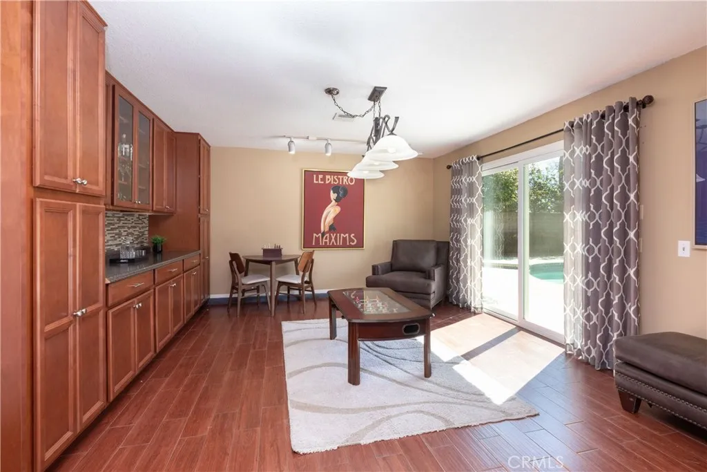 628 Charleston, Claremont, California 91711 home-pic-21