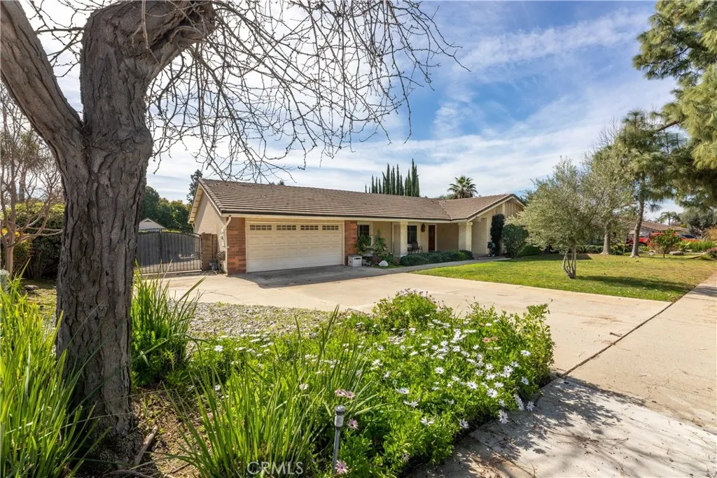 628 Charleston, Claremont, California 91711 home-pic-3