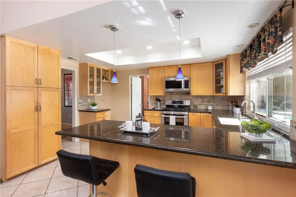 628 Charleston, Claremont, California 91711 home-pic-15